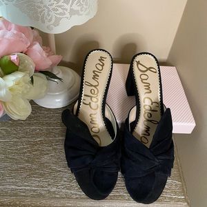 Sam Edelman Oda Suede Shoes Black